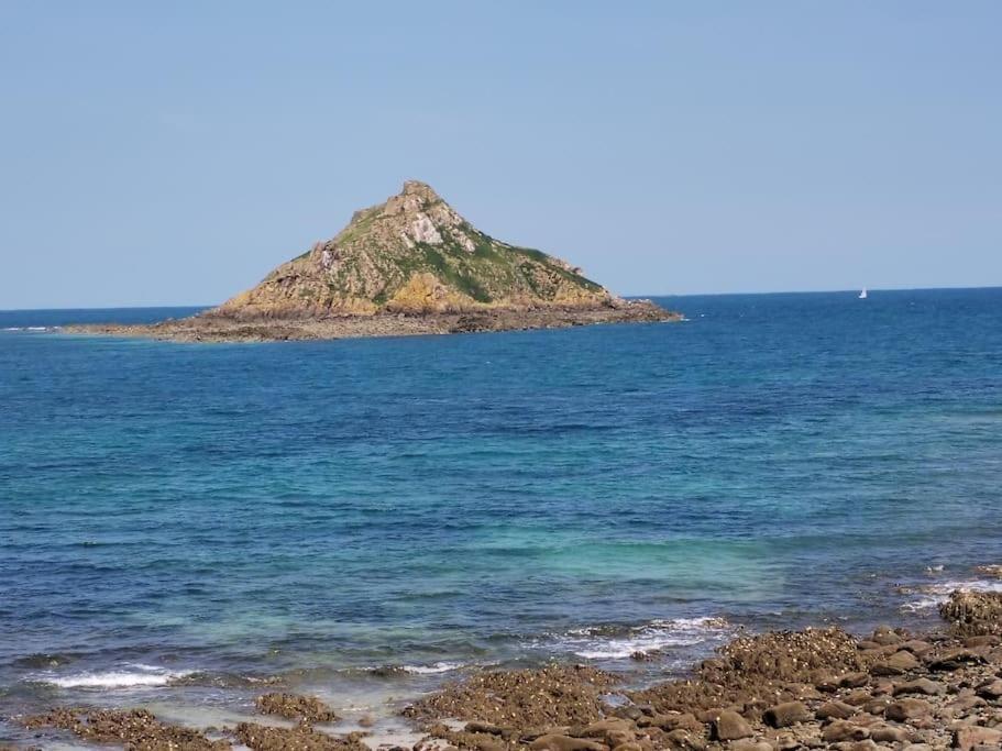 Appartement Neuf Classe, Balcon Et Petite Vue Mer プレヌフ・ヴァル・アンドレ エクステリア 写真